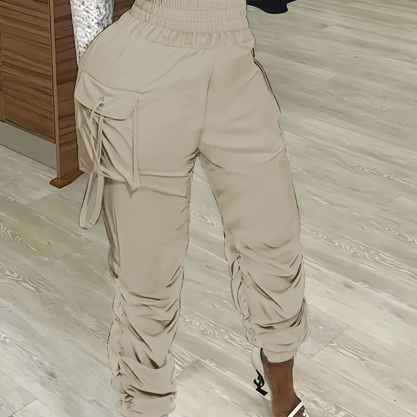 Comfy Chic Women's Ruched Jogger Pants - Versatile Flap Pockets, Elastic Waist for Casual Wear & Everyday Outfits