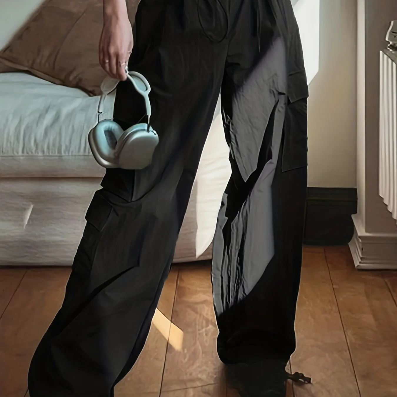 Stylish Y2K Cargo Parachute Pants - Women's Casual Baggy Pants for Everyday Wear - Comfortable, Relaxed Fit, Multiple Pockets, and Versatile Design