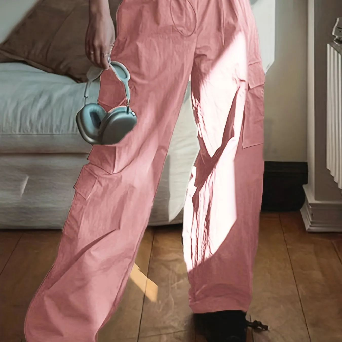 Stylish Y2K Cargo Parachute Pants - Women's Casual Baggy Pants for Everyday Wear - Comfortable, Relaxed Fit, Multiple Pockets, and Versatile Design